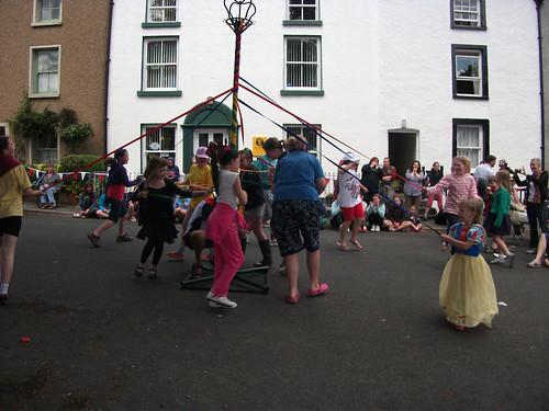 2012 Jubillee maypole dancing